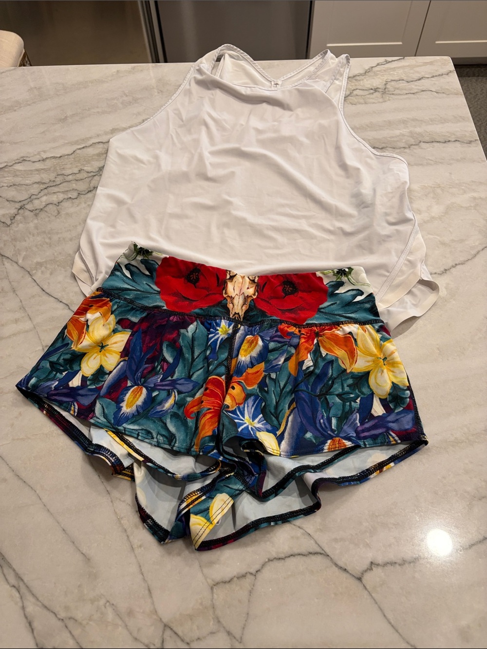 RUNNERS BUNDLE Top & Shorts Floral Multi-Color SZ S